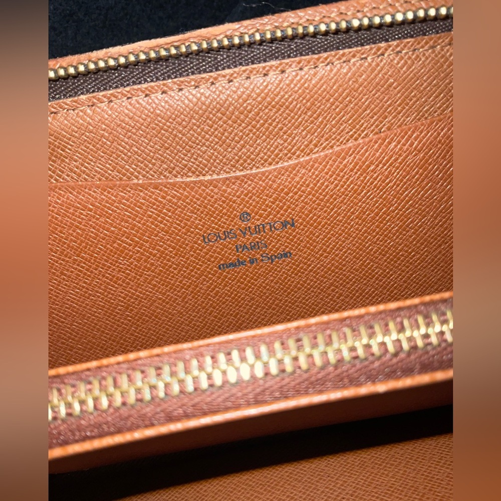 ✅ AUTHENTIC ZIP LONG WALLET LOUIS VUITTON - Picture 4 of 13